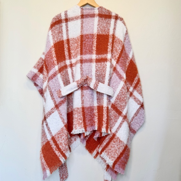 Max Stuido | Fuzzy Fringe Belted Open Front Relaxed Fall Blanket Kimono Cardigan - Picture 3 of 14